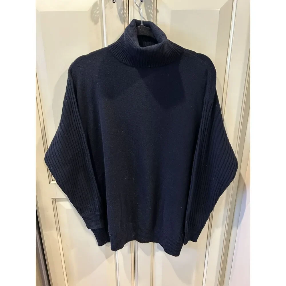 Vince Women's Navy Blue Wool & Cashmere Oversize Fit Turtleneck - Size Small